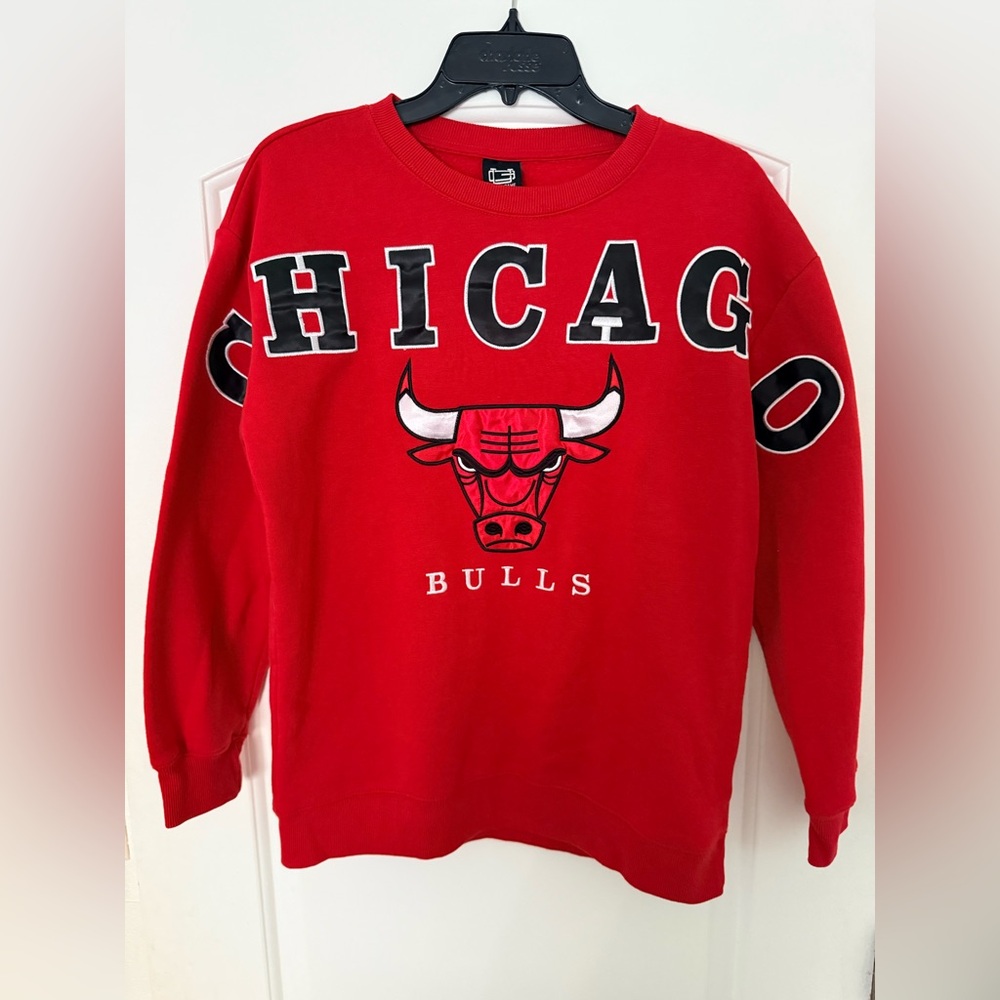 Chicago Bulls Red Crewneck Size Small Sweatshirt Ultra Game